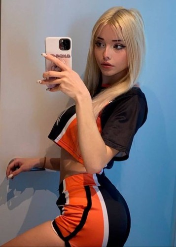 Кристина, Г. Ухта